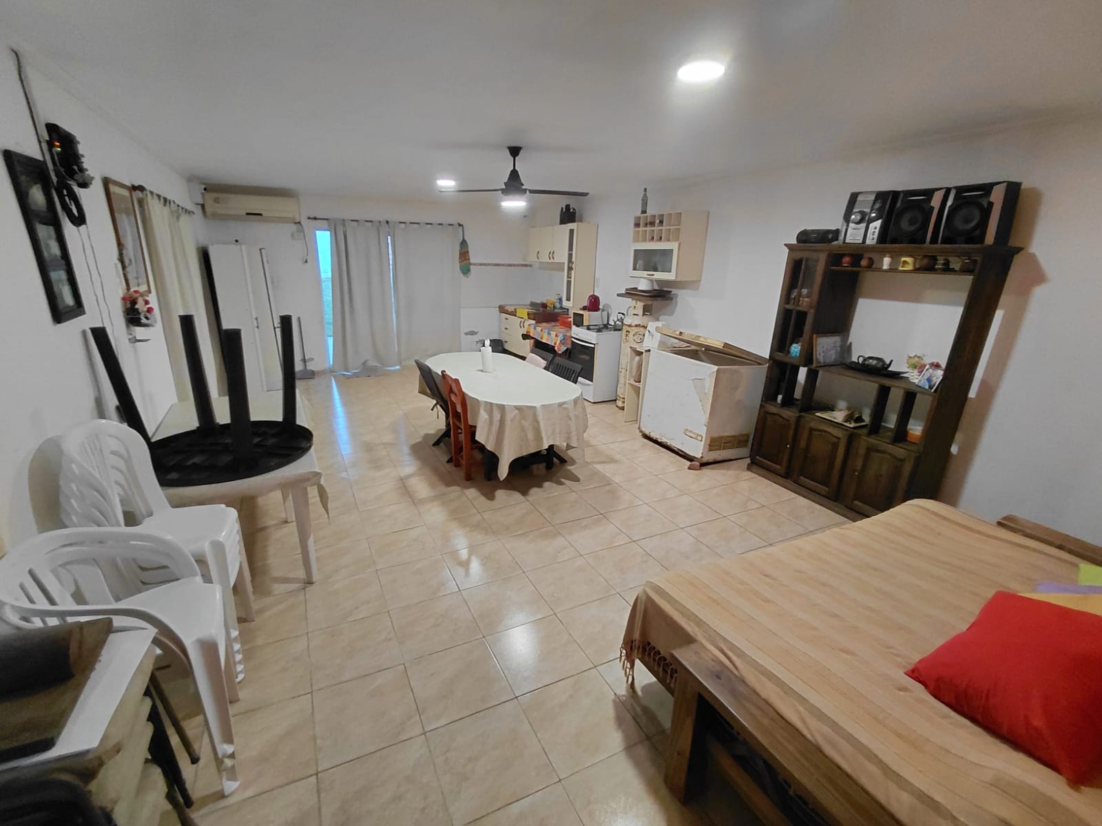 Vista completa del comedor